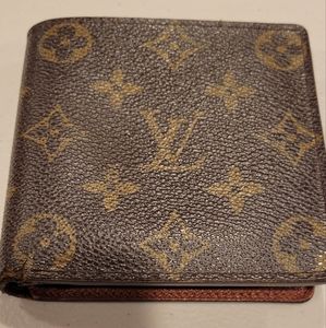 Louie Vuitton Mens Wallet Bifold Monogram